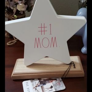 Rae Dunn #1 mom Plaque